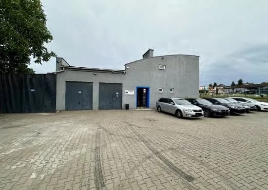 5 warsztatów z najtańszą wymianą oleju w Krakowie. Zaoszczędź!