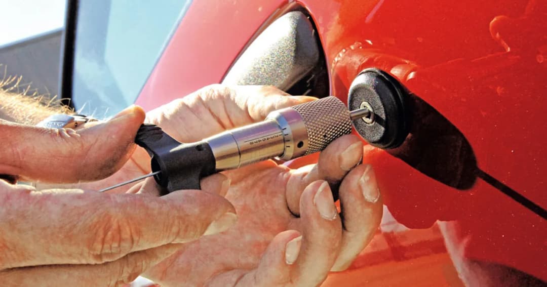 Awaryjne otwarcie Audi A3 8P bez kluczyka - najskuteczniejsze sposoby