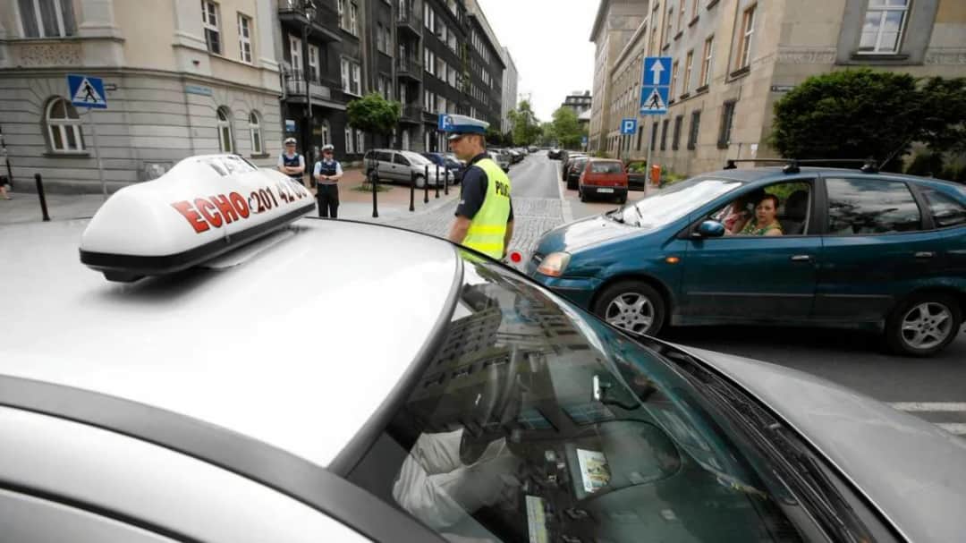 Ile kosztuje taxi z Katowic do Sosnowca? Sprawdź ceny i opcje transportu