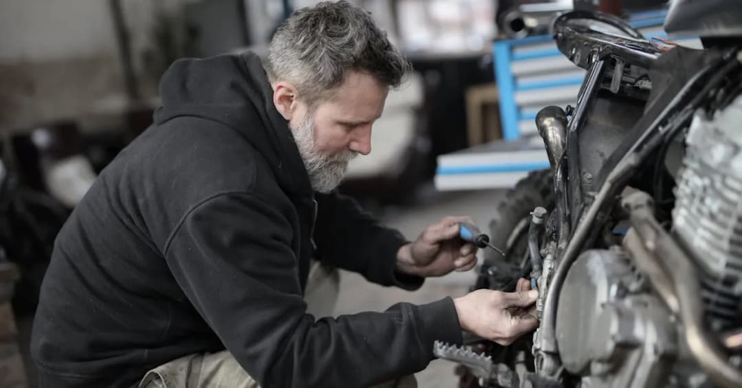 3 ukryte usterki wahacza Opel Astra G i jak je naprawić. Poradnik