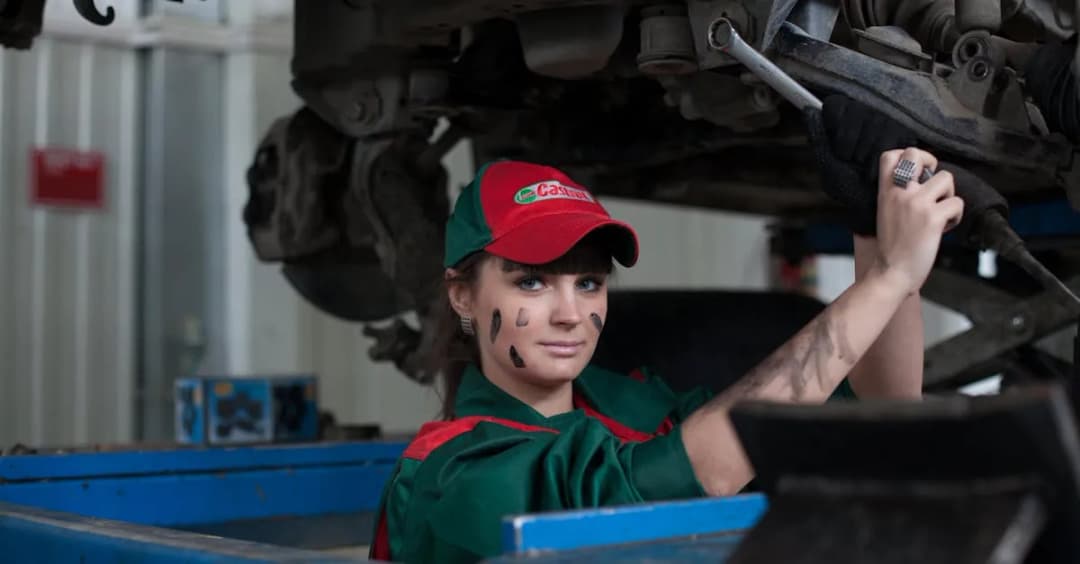 5 mitów o oleju Mobil 5W30, które mogą zaszkodzić Twojemu autu
