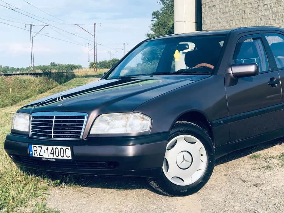Mercedes C 220 d - pełna specyfikacja, osiągi i porównania modeli