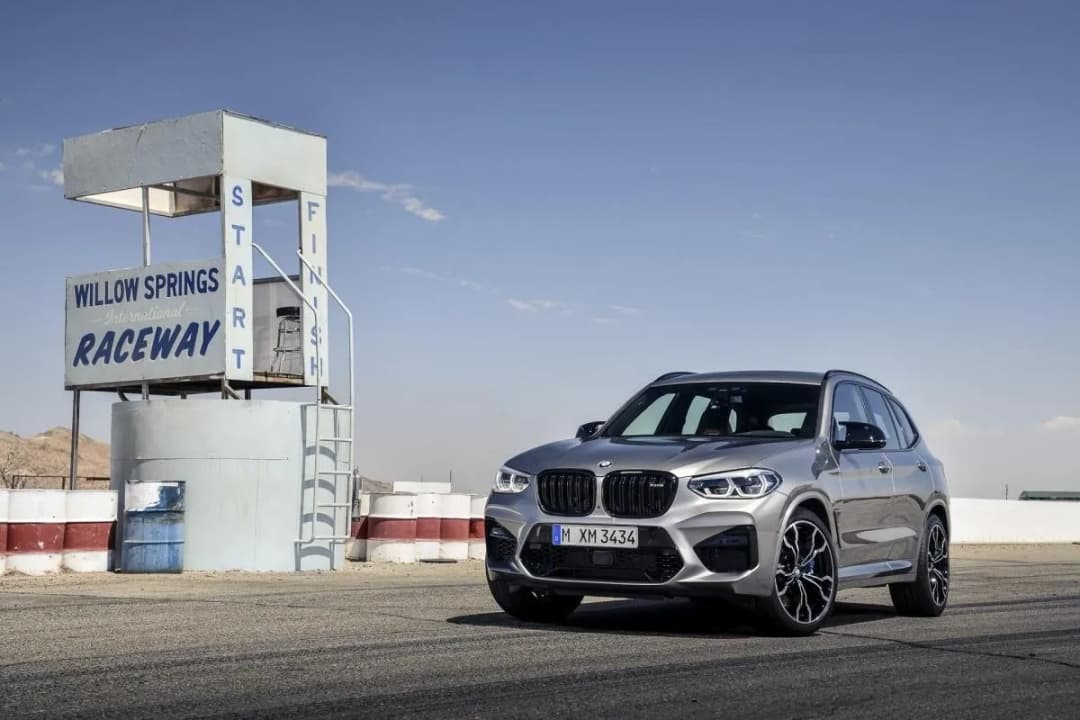 BMW X3 M - Niezwykłe osiągi i porównanie wersji SUV-a M