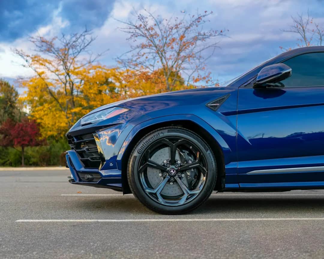 Jakie korzyści dają miedziane przewody hamulcowe w porównaniu do stalowych?